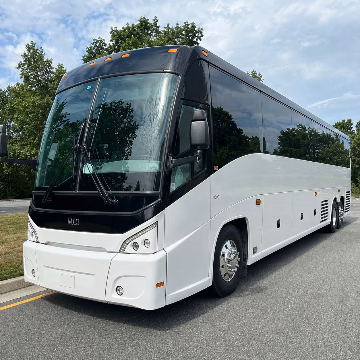 corporate and conference travel long distance shuttle buses from jersey city